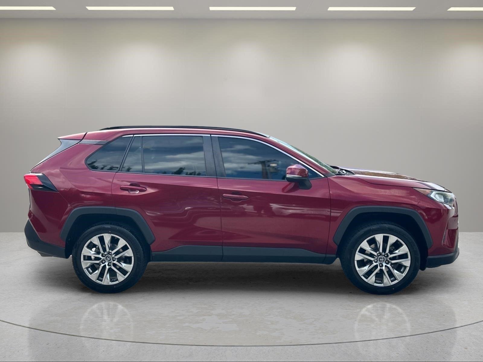 2019 Toyota RAV4 XLE Premium - Photo 7
