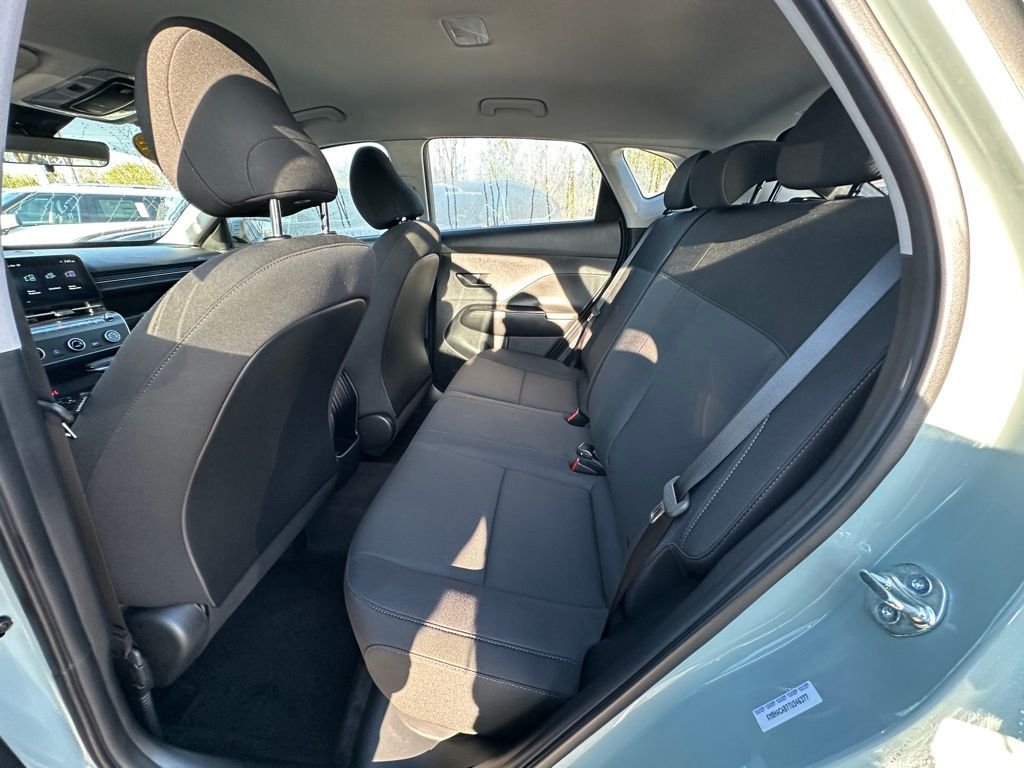 Used 2026 Green Hyundai SE image 12