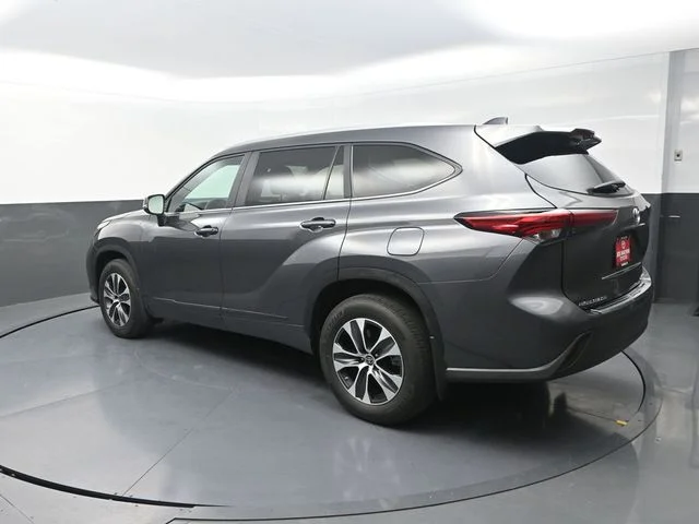Used 2023 Gray Toyota XLE image 6