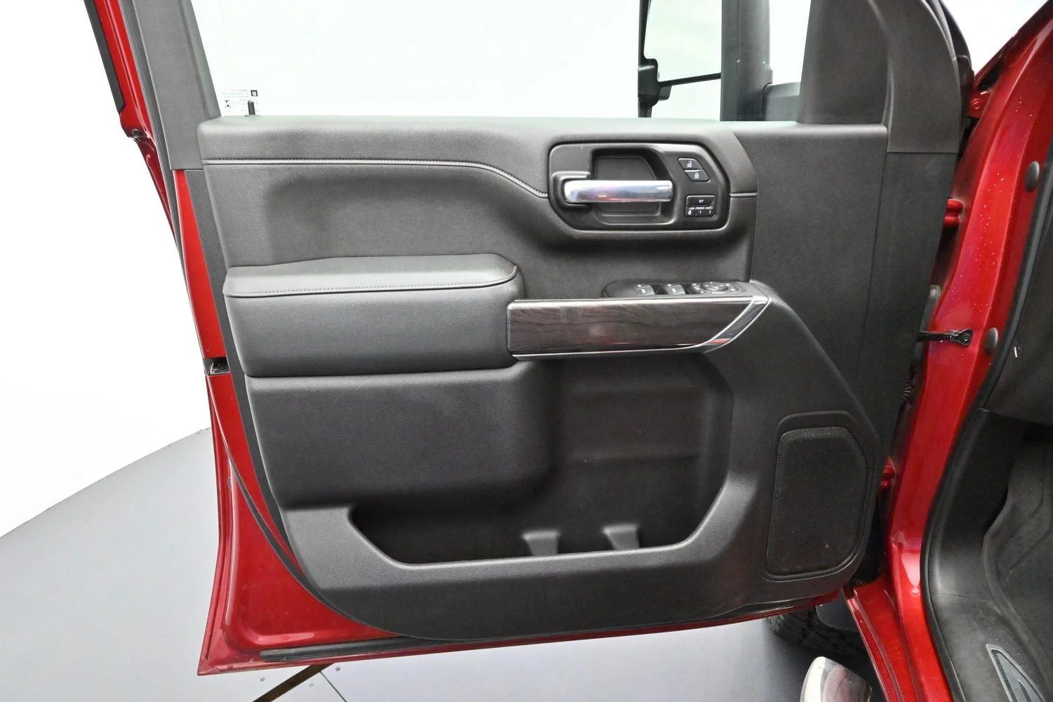Used 2022 Cherry Red Tintcoat Chevrolet LTZ image 10