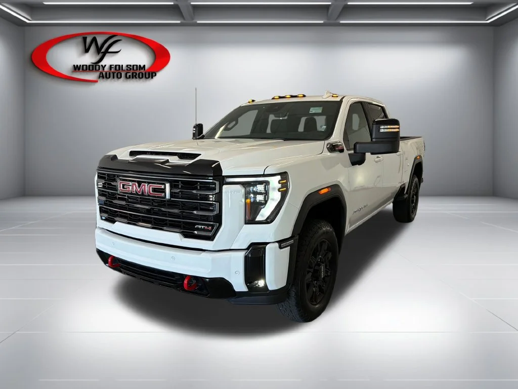 New 2026 Summit White GMC AT4 image 3