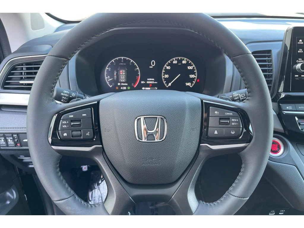 Used 2026 Crystal Black Pearl Honda EX-L image 35