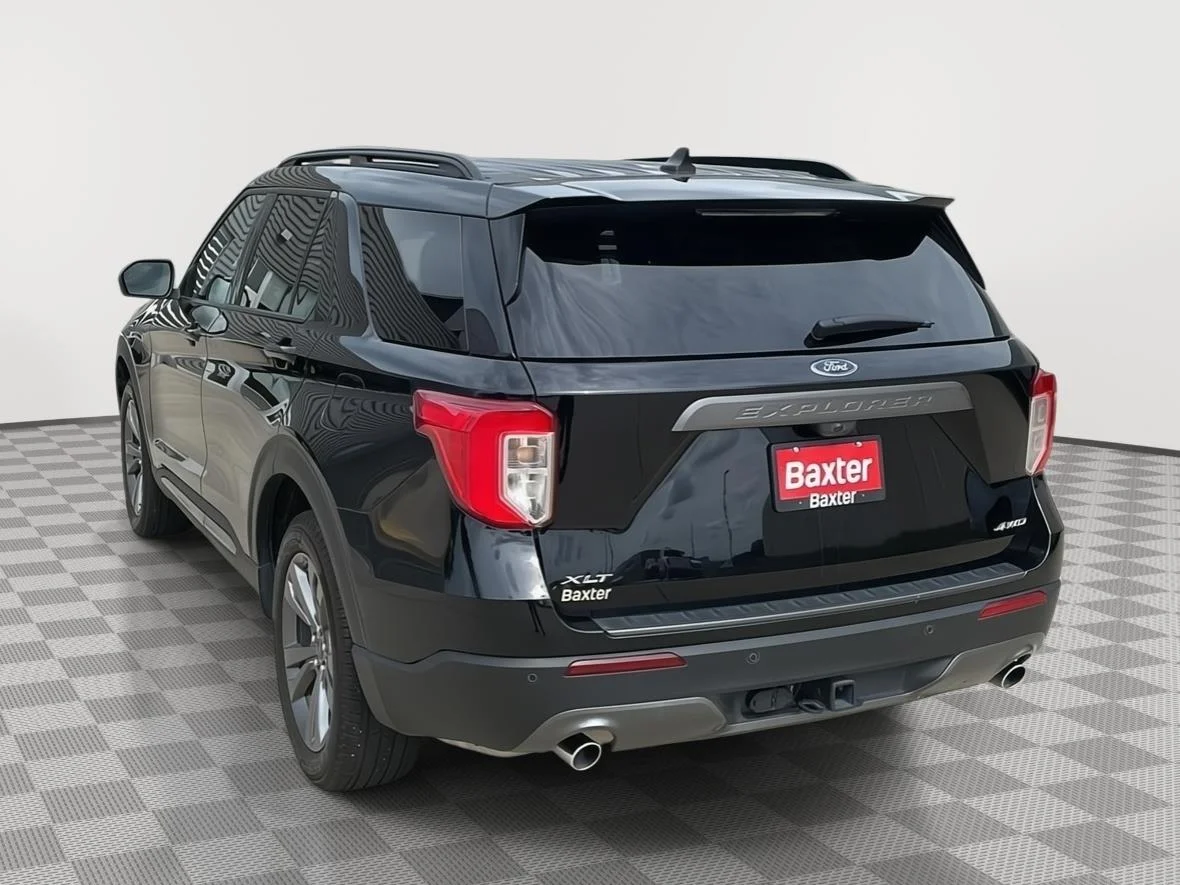Certified Used 2023 Agate Black Ford XLT image 5