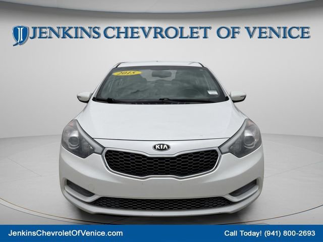 Used 2015 White Kia LX image 12