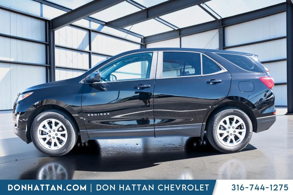 Used 2020 Chevrolet Equinox LS with VIN 2GNAXHEV4L6257555 for sale in Park City, KS
