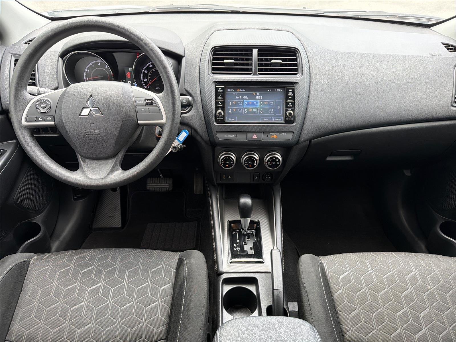 Used 2023 White Diamond Mitsubishi ES image 2
