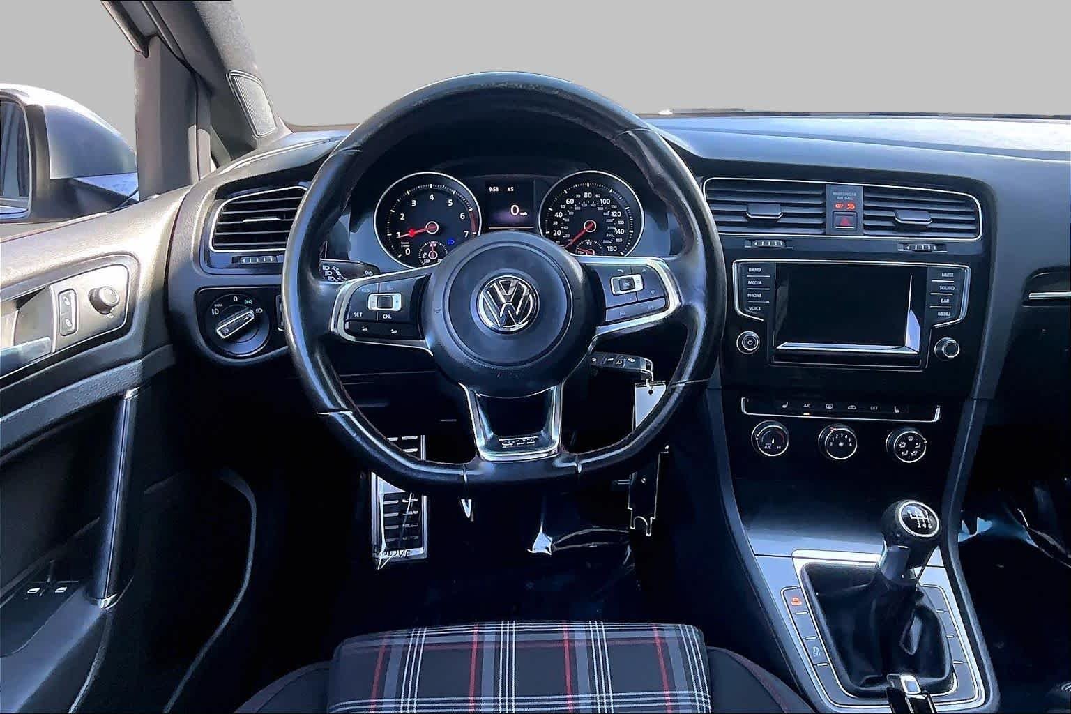 Pre-Owned 2015 Volkswagen Golf GTI S