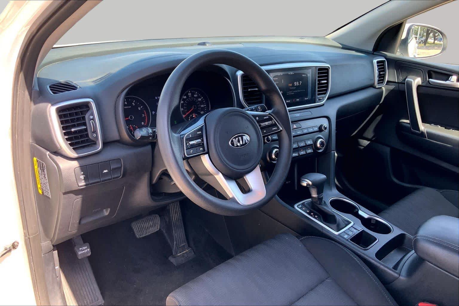 Used 2021 Snow White Pearl Kia LX image 18