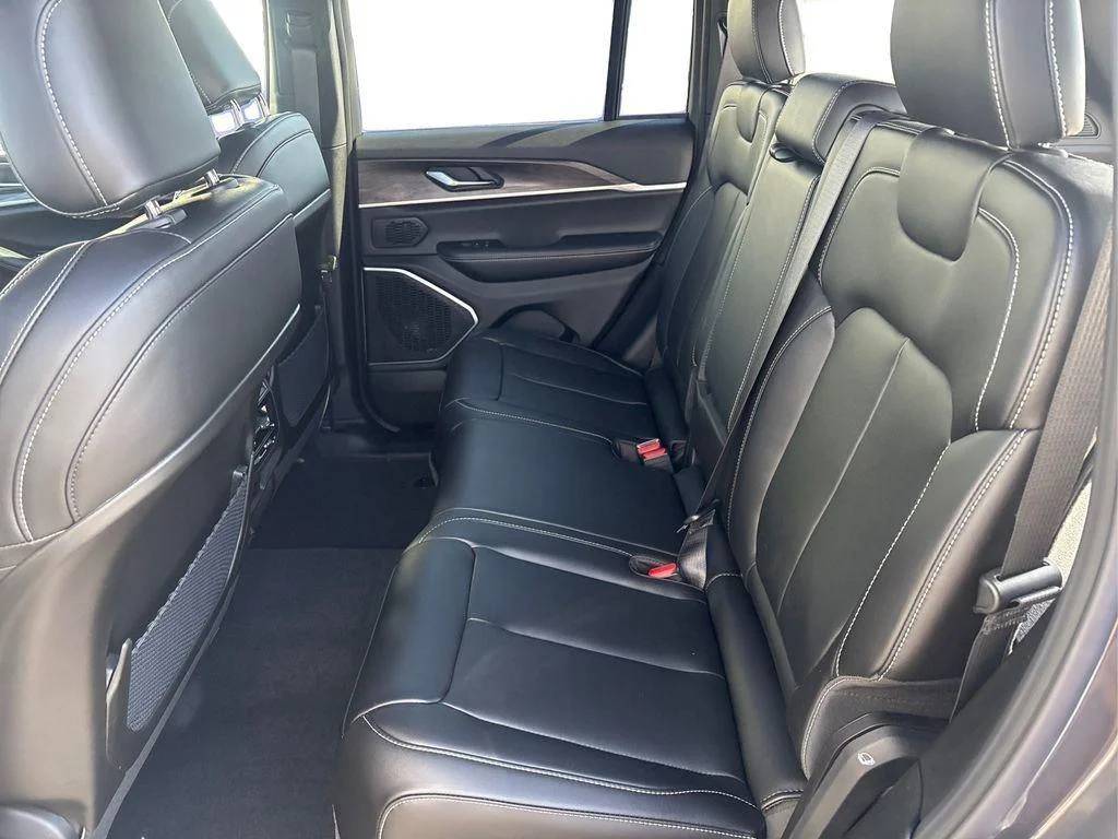 New 2026 Baltic Gray Metallic Clearcoat Jeep Limited image 10