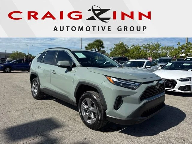 2022 Toyota RAV4 Hybrid XLE