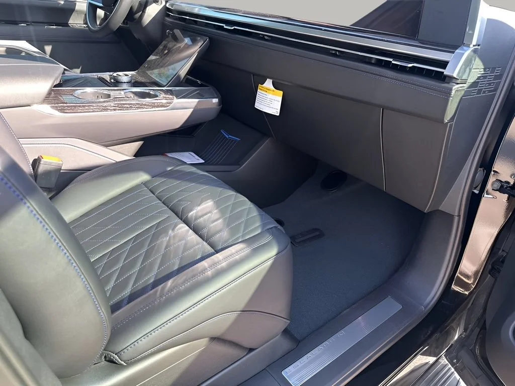 New 2026 Black Raven Cadillac Luxury image 21