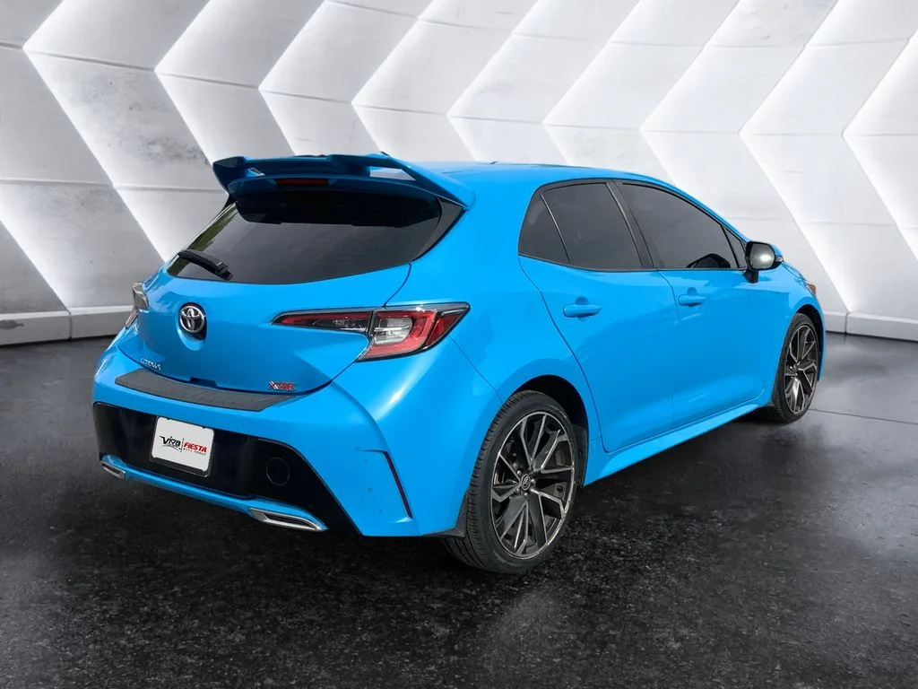 Used 2019 Blue Toyota XSE image 4