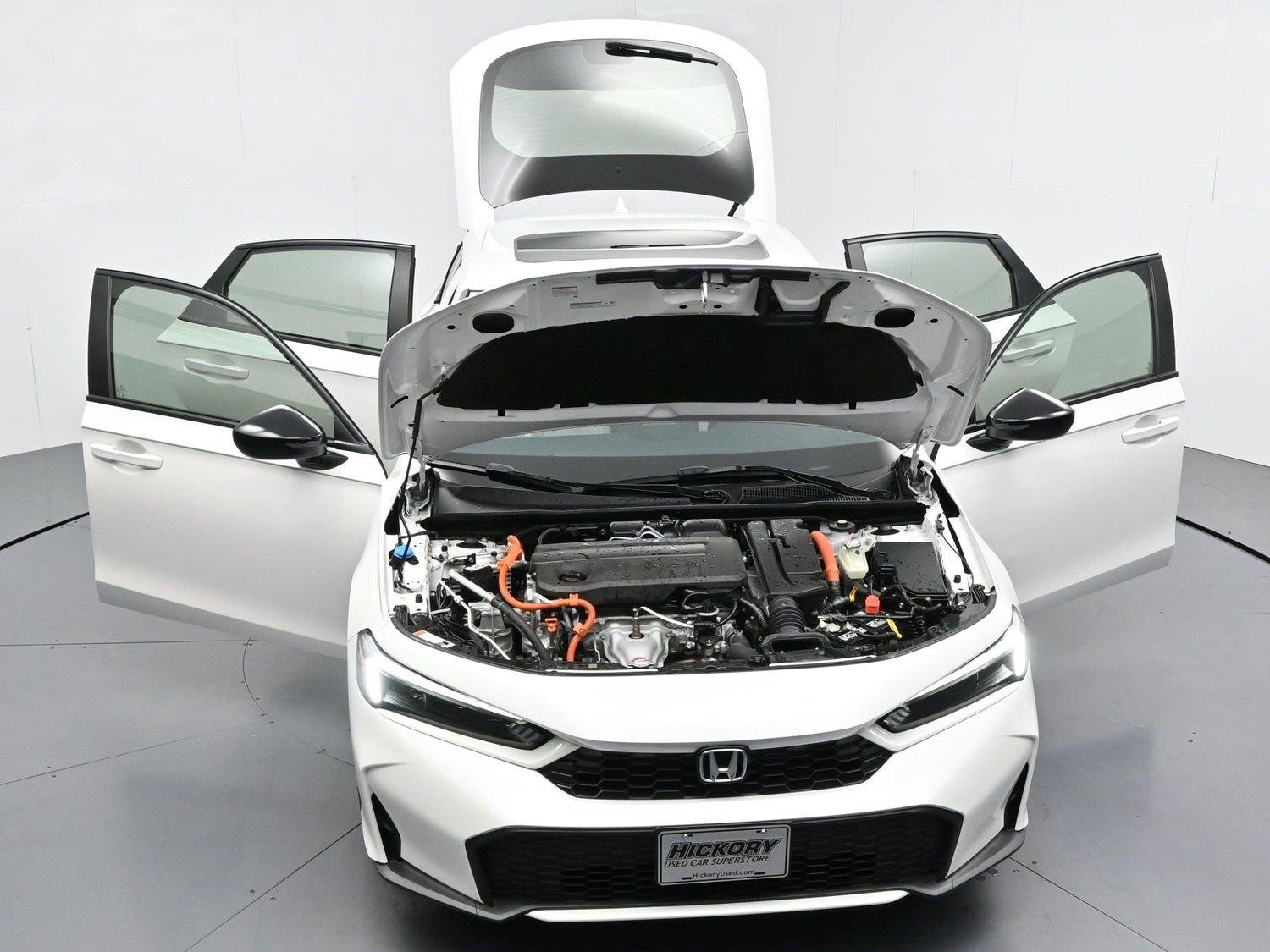 Used 2025 Platinum White Pearl Honda Sport image 40
