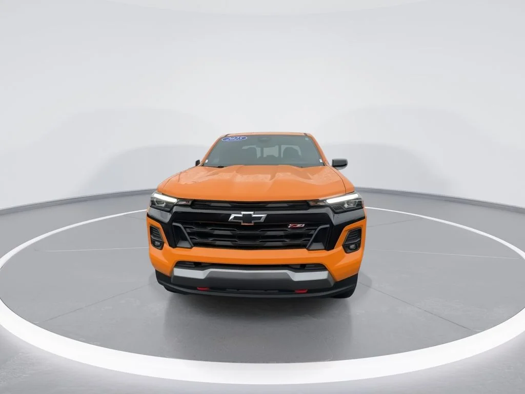 Used 2025 Orange Chevrolet Z71 image 3