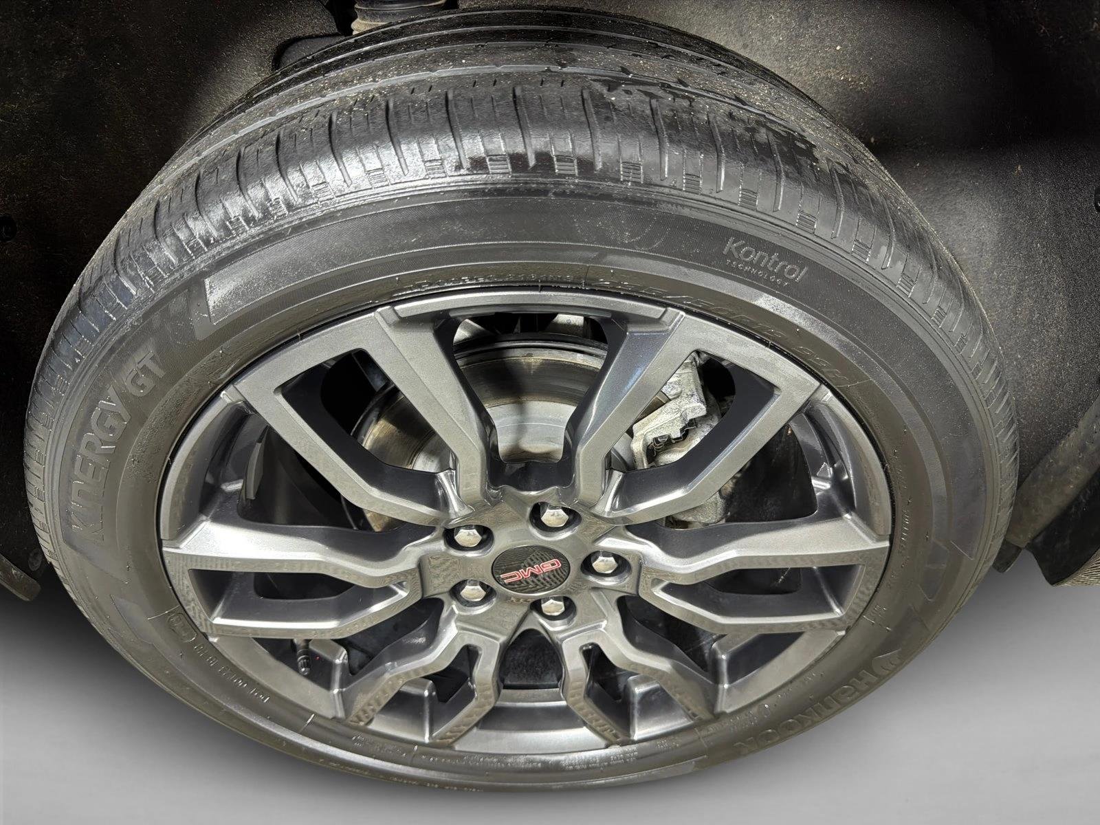 Used 2022 Ebony Twilight Metallic GMC Denali image 19
