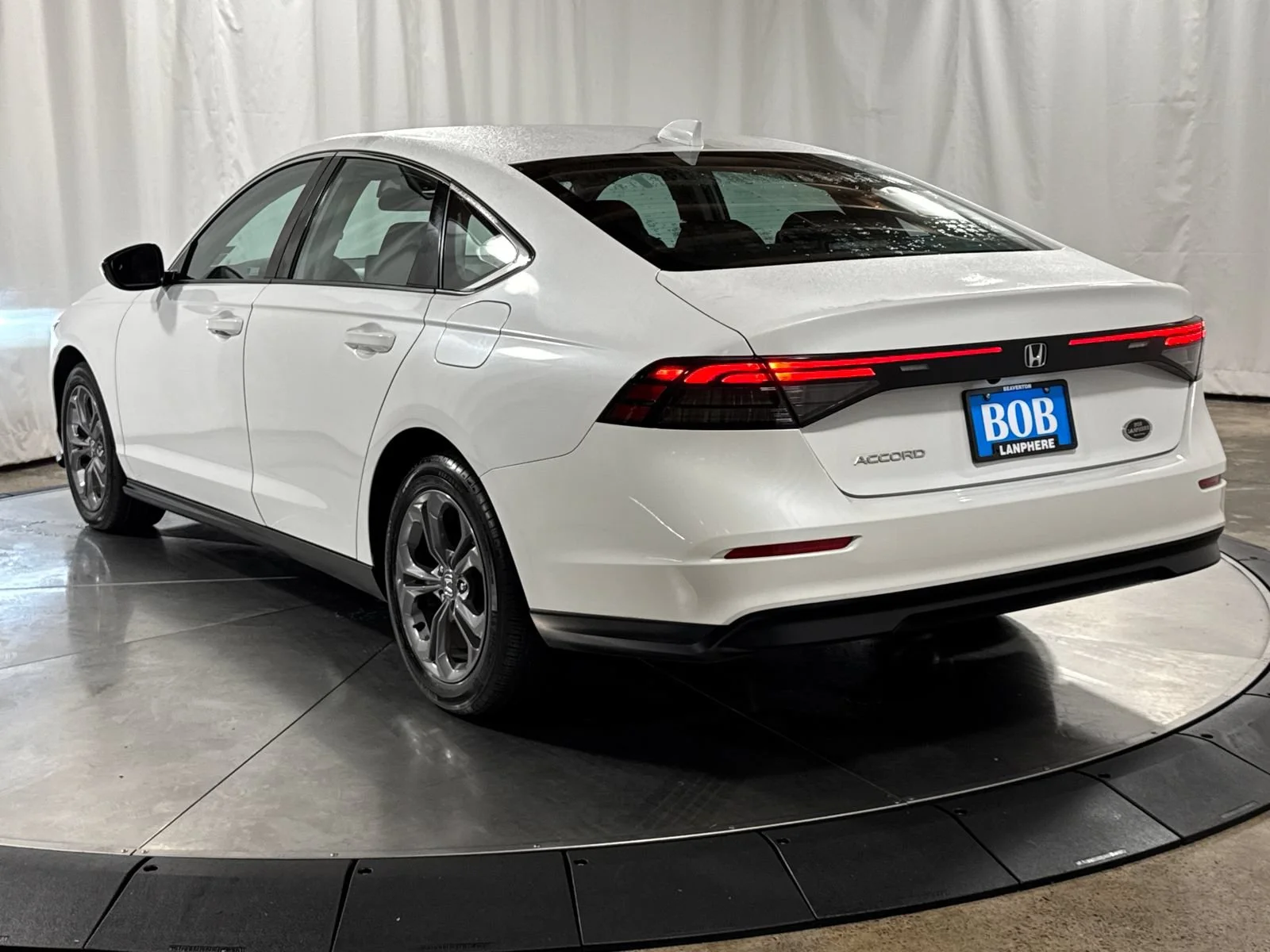 Certified Used 2023 Platinum White Pearl Honda EX image 33