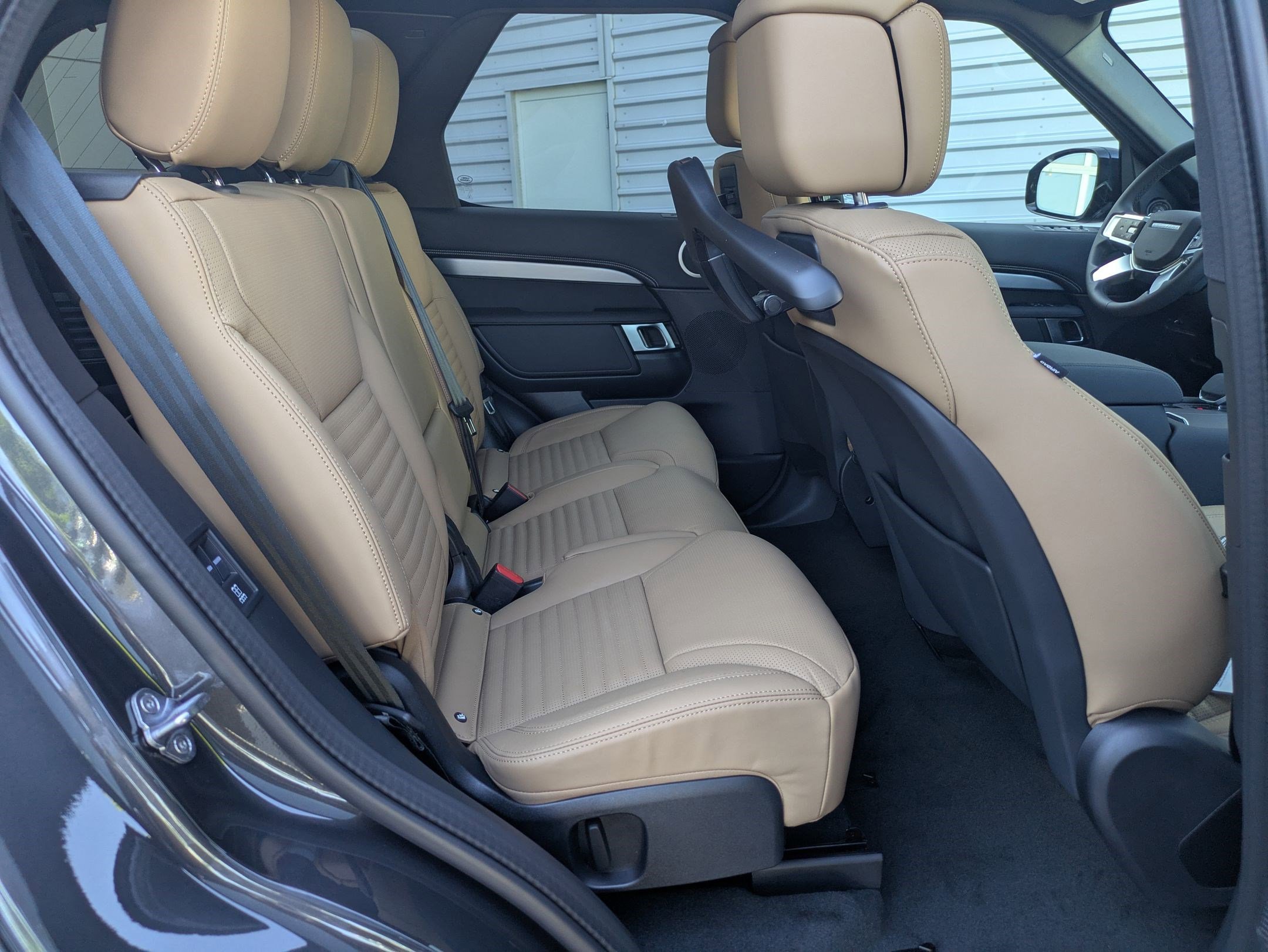 New 2026 Carpathian Grey Land Rover Gemini Edition image 28
