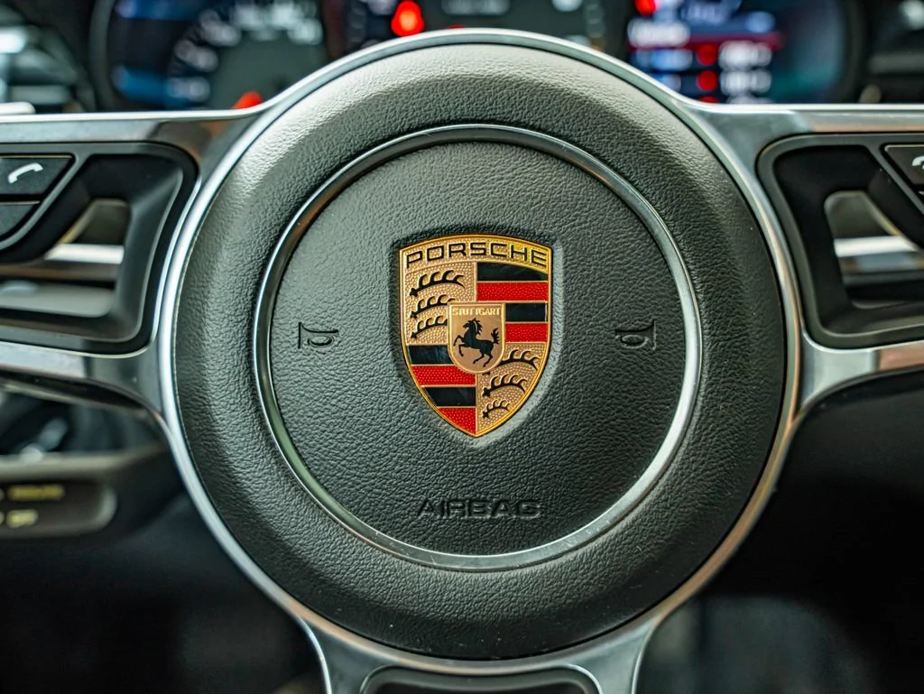 Used 2018 White Porsche  image 28
