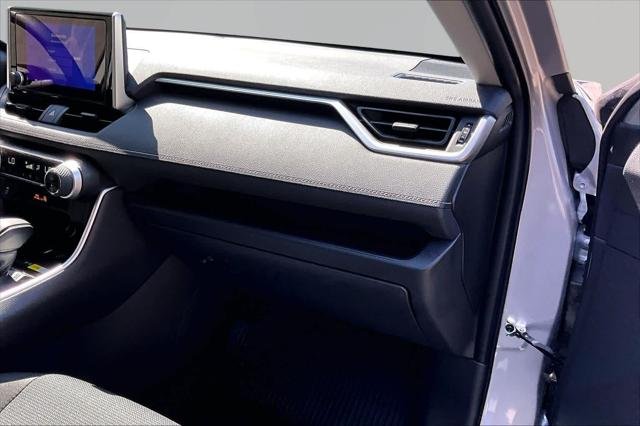 Certified Used 2025 SILVER SKY METALLIC Toyota  image 19