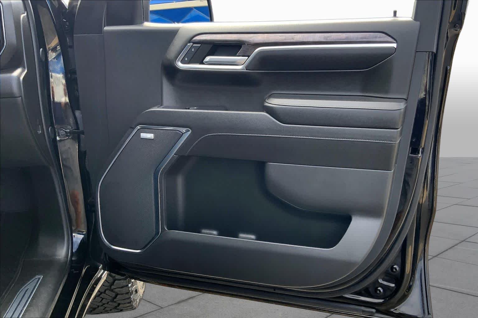 Used 2024 Black Chevrolet LTZ image 23