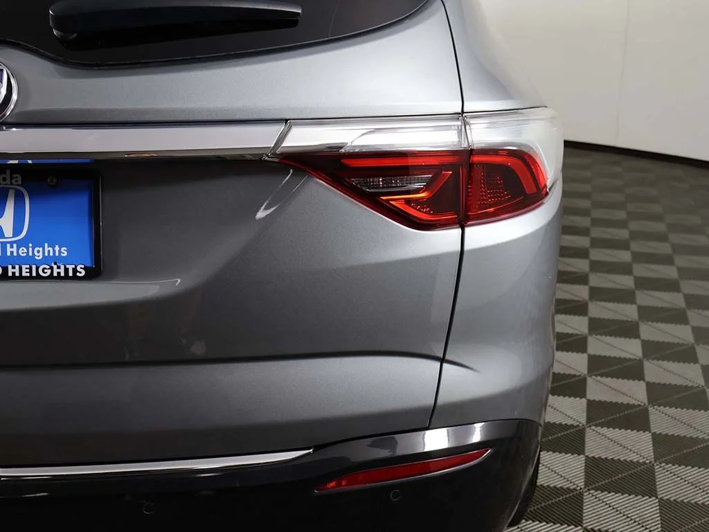 Used 2023 Gray Metallic Buick Essence image 18