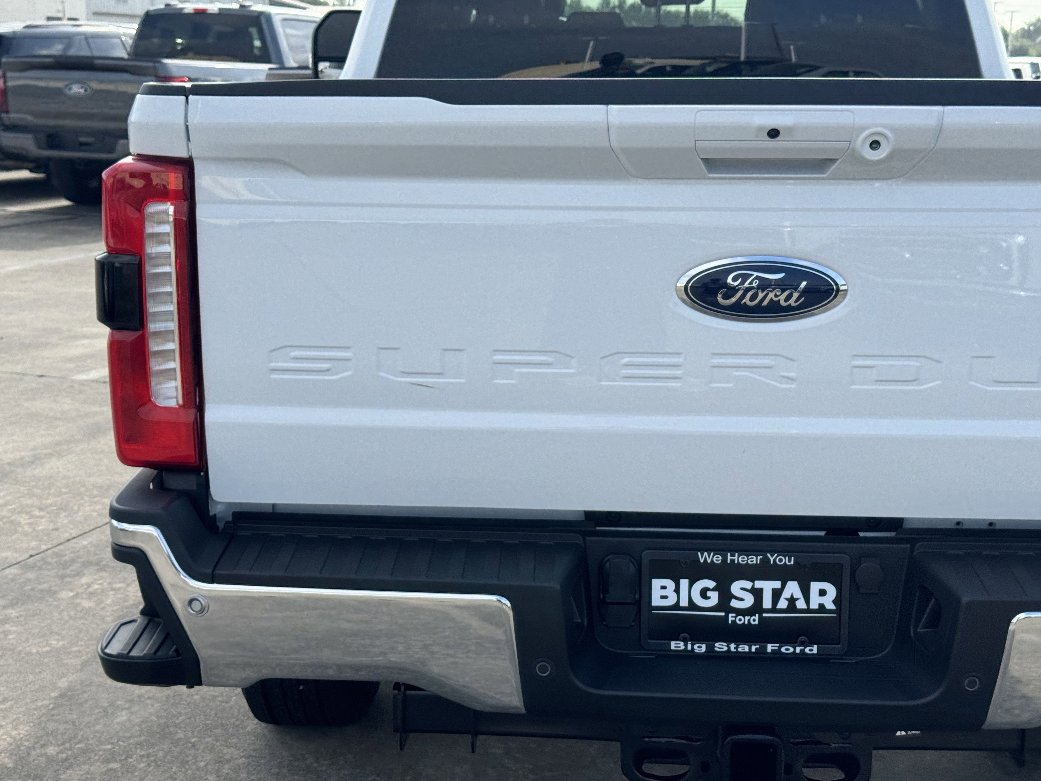New 2026 Oxford White Ford LARIAT image 10
