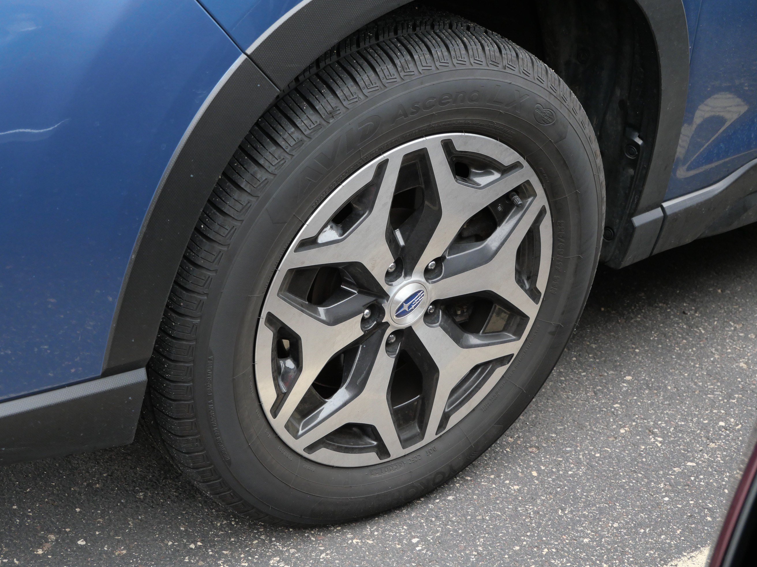 Used 2020 Horizon Blue Pearl Subaru Premium image 5