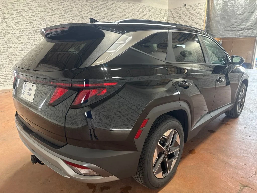 New 2026 Phantom Black Hyundai SEL image 7
