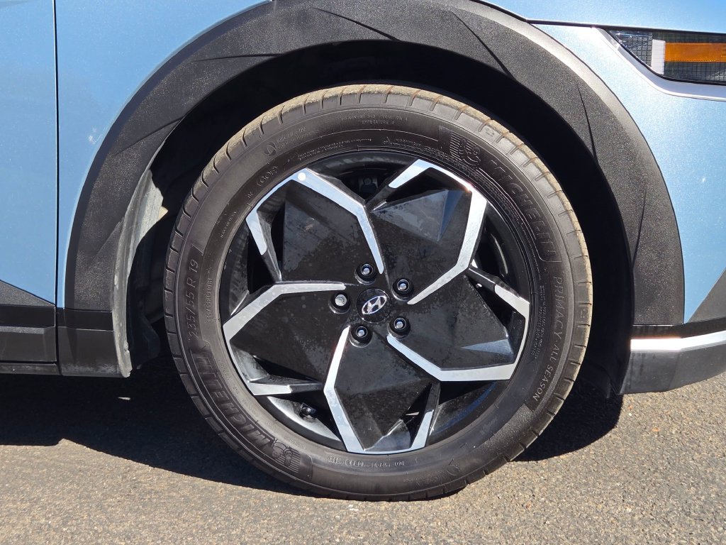 Used 2024 Blue Hyundai SEL image 10