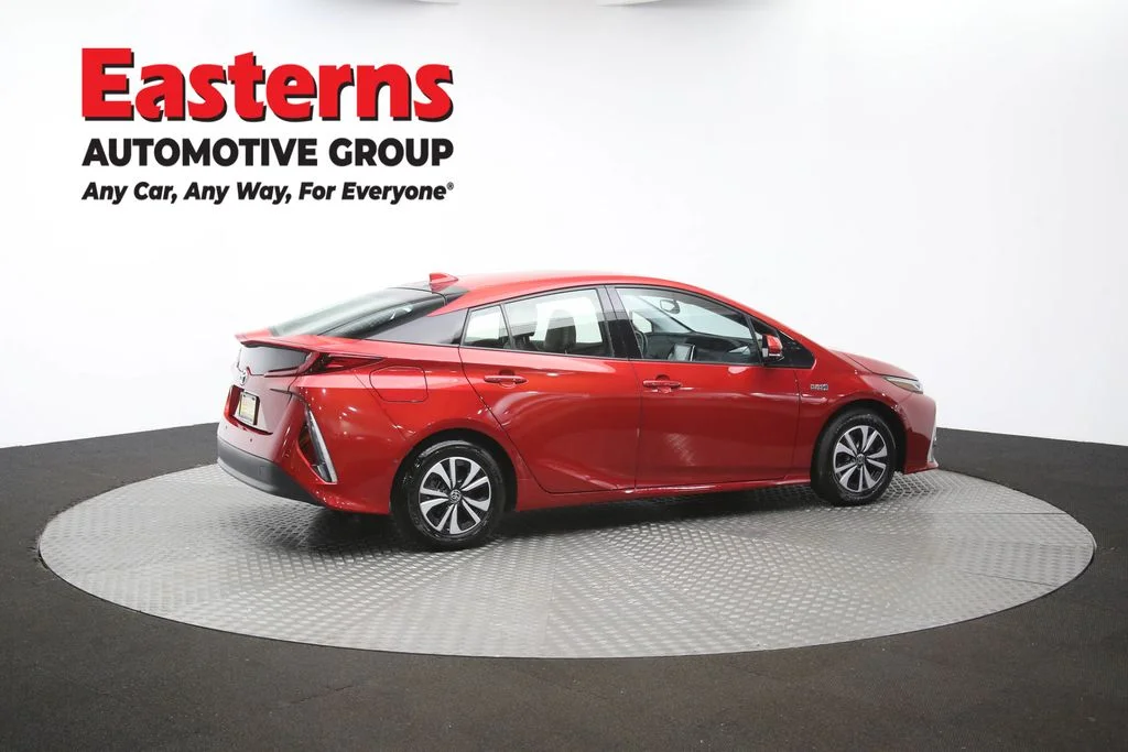 Used 2018 Red Toyota Advanced image 44