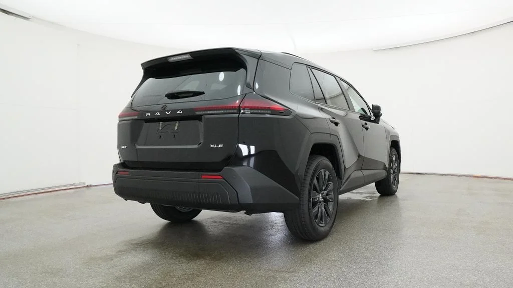 New 2026 Midnight Black Metallic Toyota XLE Premium image 21