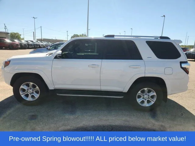 Used 2021 White Toyota SR5 Premium image 9