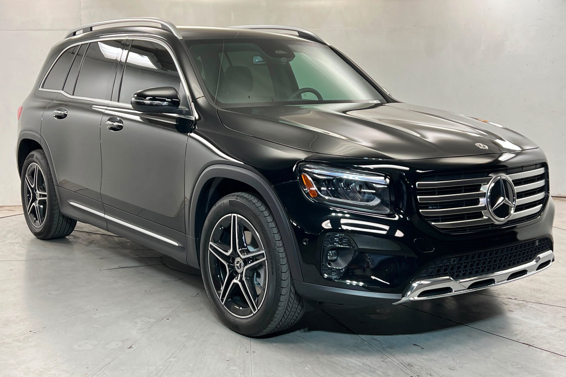 New 2026 Night Black Mercedes-Benz GLB 250 image 8