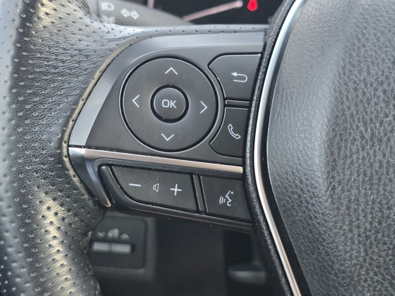 Certified Used 2019 Beige Toyota XSE image 31