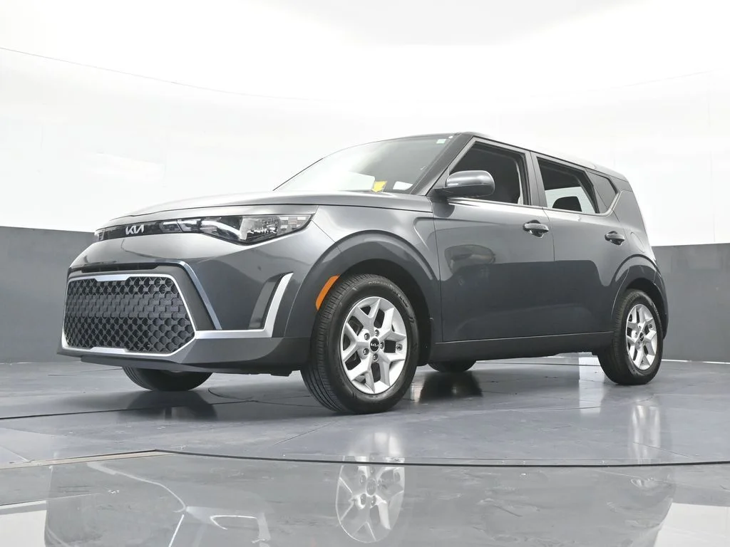 Used 2024 Gravity Gray Kia S image 52