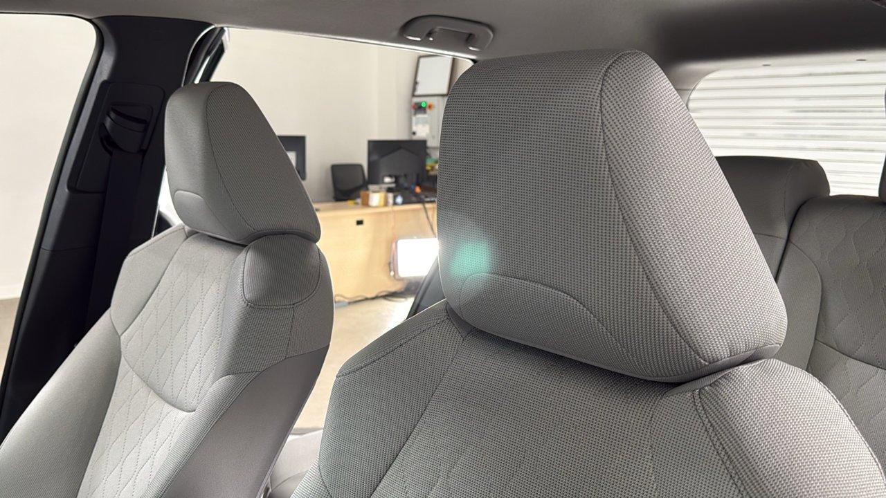 2026 Toyota Corolla Cross L - Photo 13
