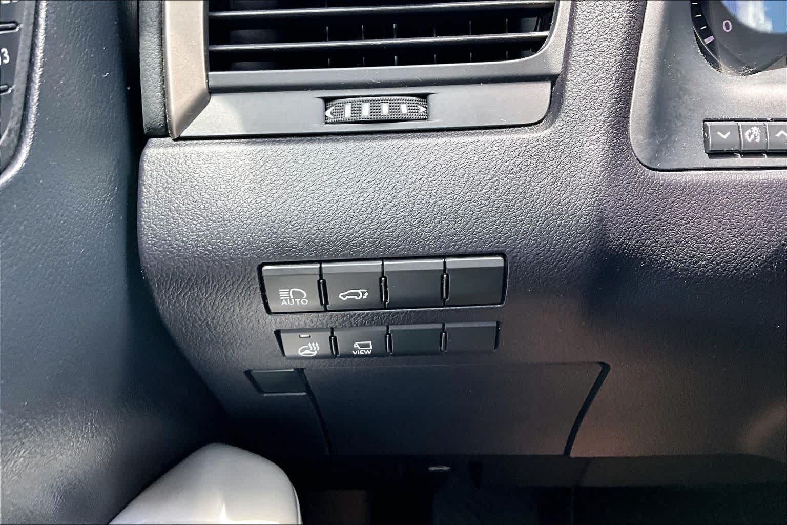 Used 2020 Nightfall Mica Lexus  image 34
