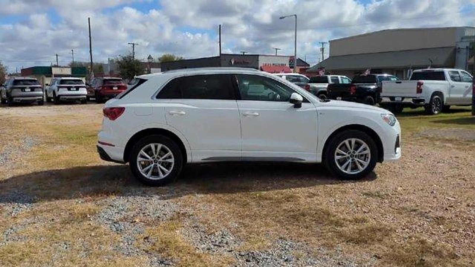 2024 Audi Q3 S Line Premium - Photo 9