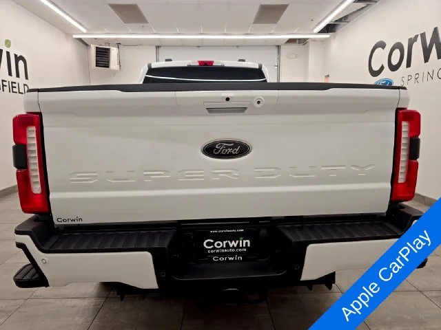 New 2026 Oxford White Ford F-250® XLT image 4