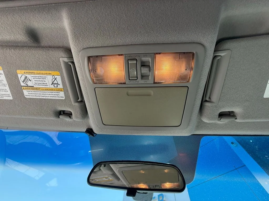 Used 2006 Silver Nissan NISMO Off-Road image 26