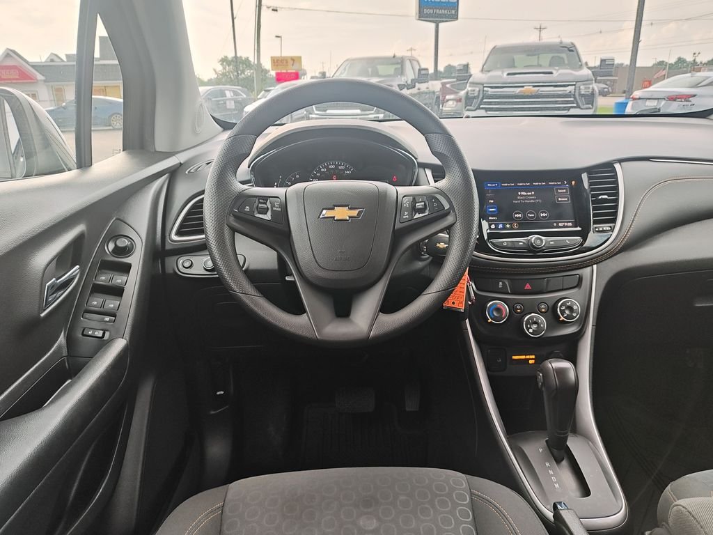 Used 2022 Black Chevrolet LS image 16