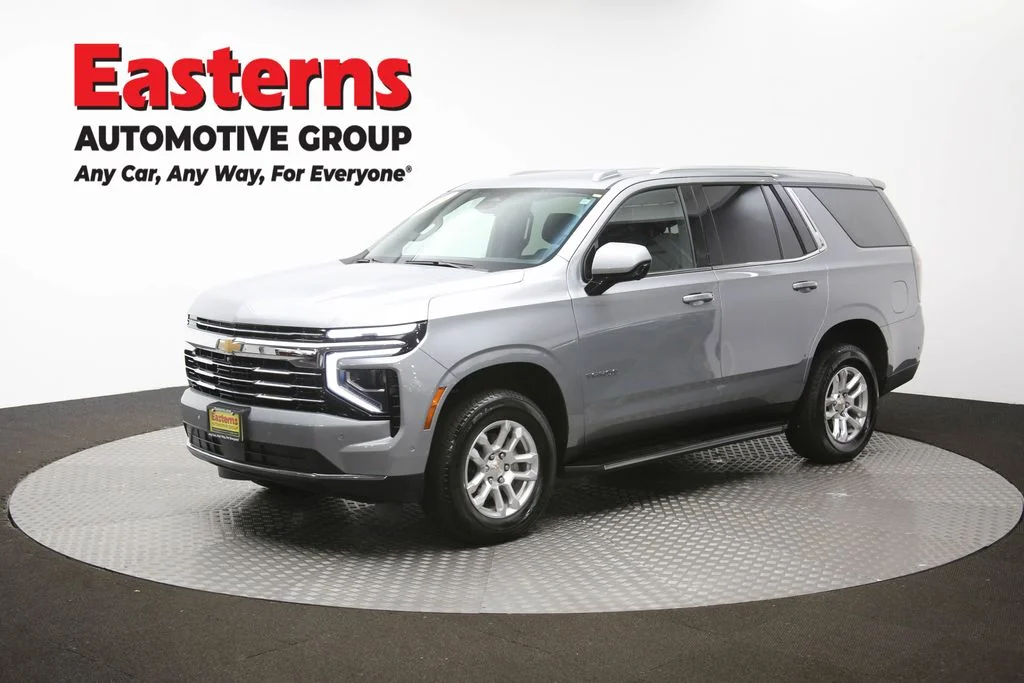 Used 2025 Gray Chevrolet LT image 60