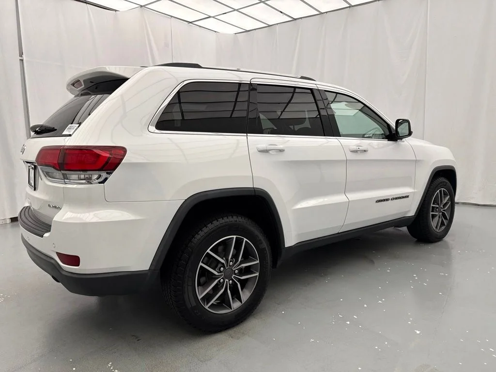 Used 2020 White Jeep Laredo E image 13