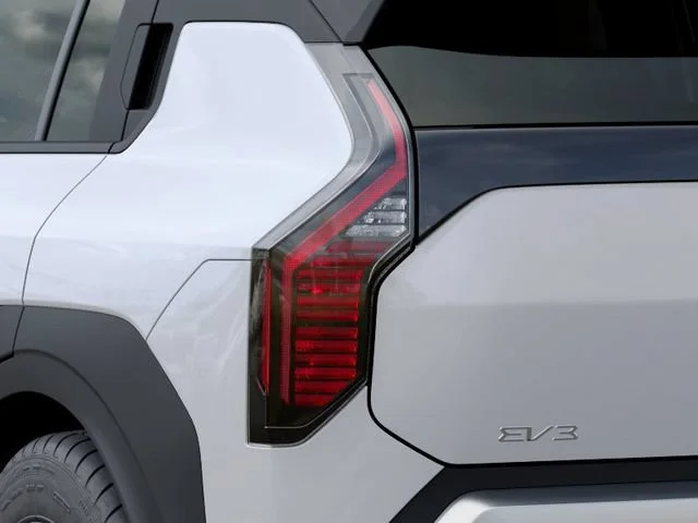 New 2027 Snow White Pearl Kia Wind image 11