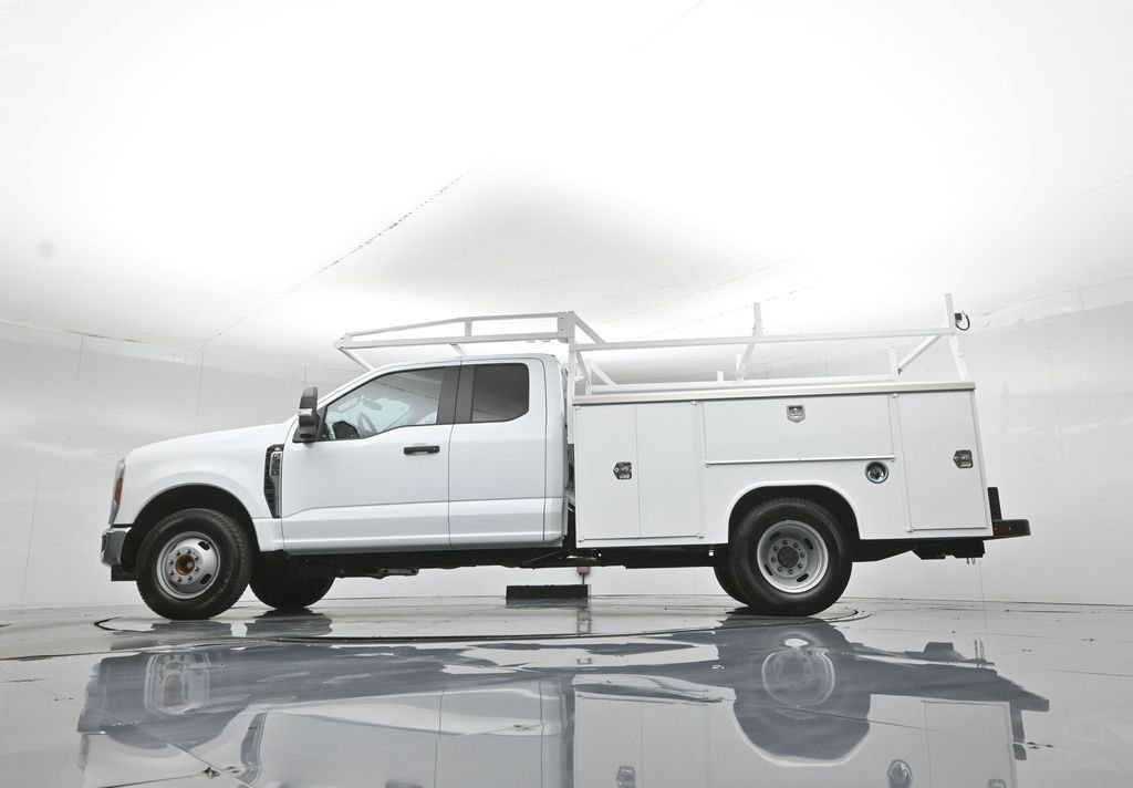 New 2026 Oxford White Ford XL image 57