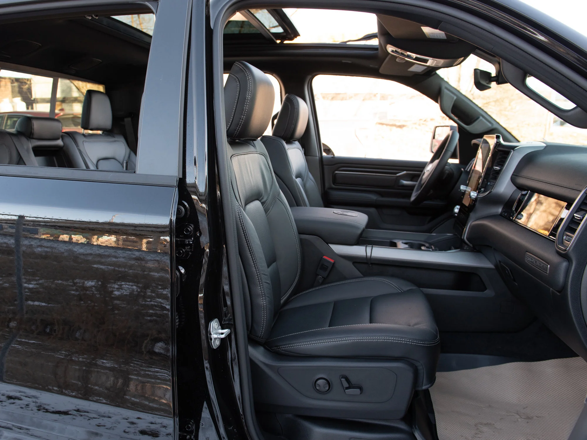 New 2026 Black RAM Sport* HEMI V8 image 23