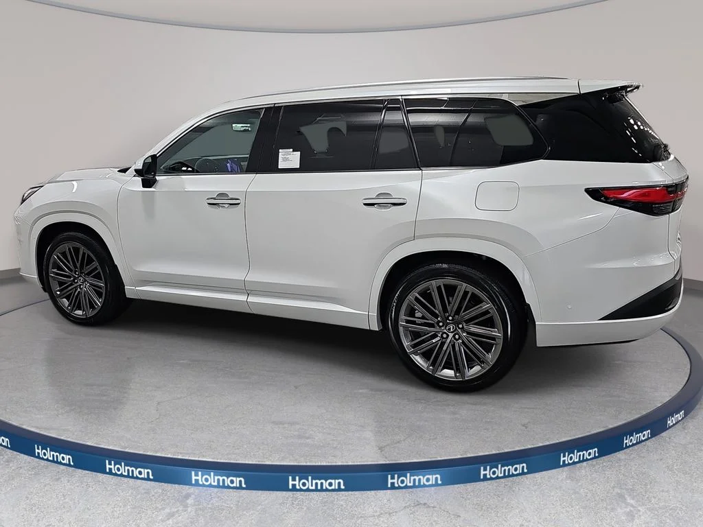 New 2026  Lexus 550h+ Luxury image 8