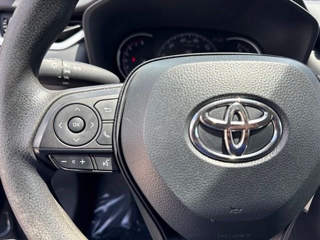 2025 Toyota RAV4 LE - Photo 25