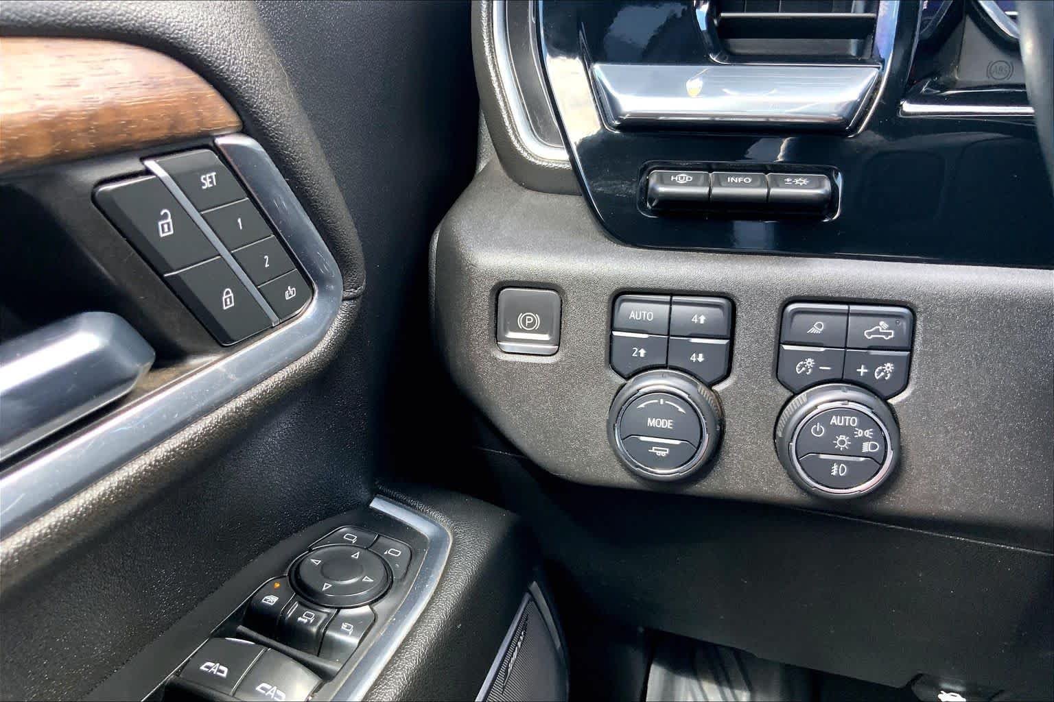Used 2024 Black Chevrolet High Country image 35