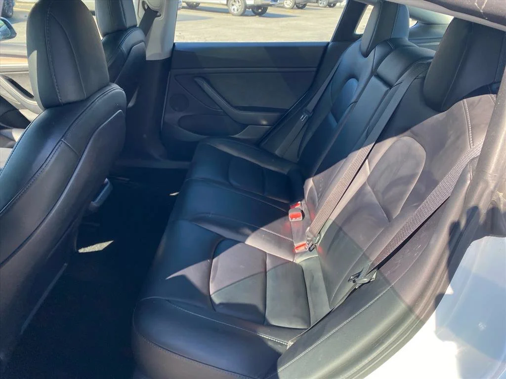 Used 2021 Pearl White Multi-Coat Tesla Long Range image 16